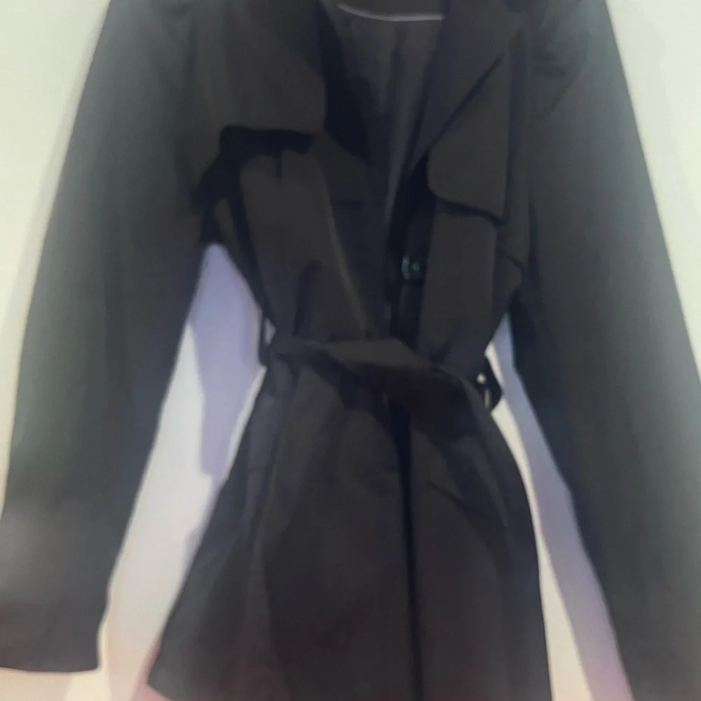 6/$25 ⚡️⚡️⚡️⚡️Women's Black Belted Coat - Picture 1 of 5